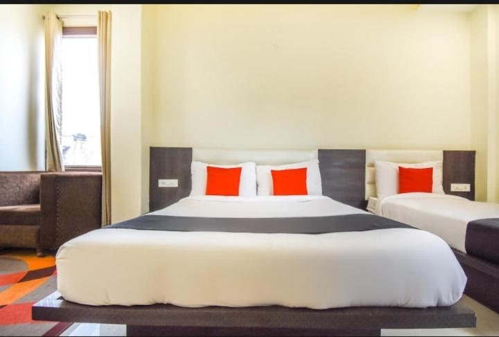 Super Collection O Near Railway Station Amritsar
